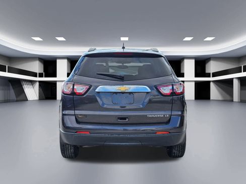 Used 2014 Chevrolet Traverse LS image 5
