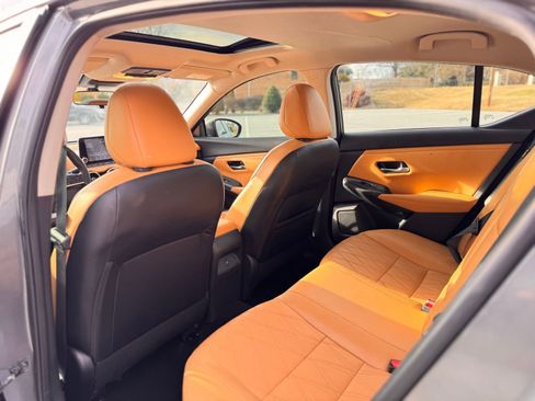 Used 2022 Nissan Sentra SV w/ SV Premium Package image 19