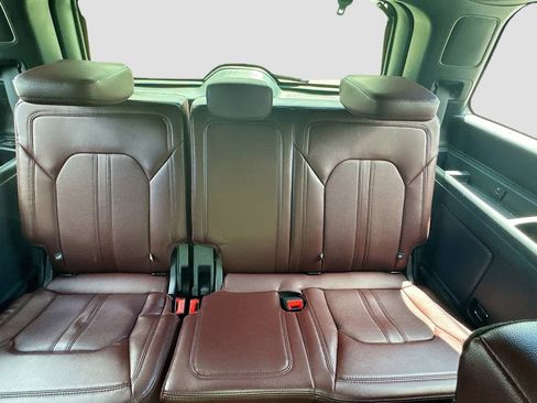 Used 2022 Ford Expedition Limited AWD/4WD image 29