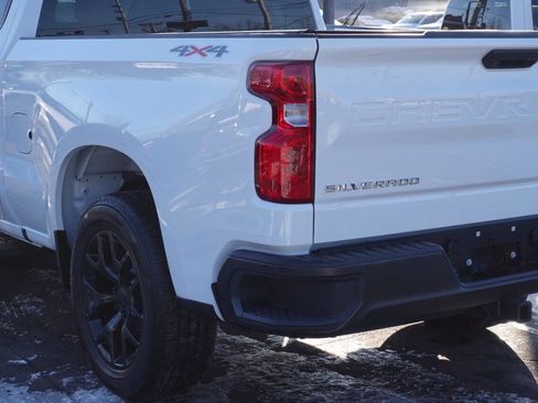 Used 2024 Chevrolet Silverado 1500 W/T w/ WT Value Package image 9