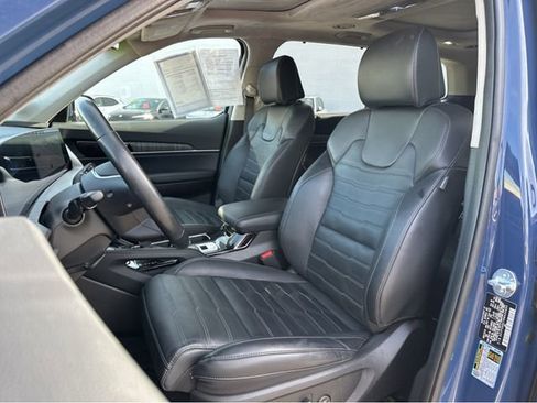 Used 2024 Kia Telluride SX Prestige image 8