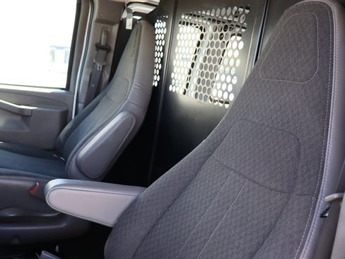 Used 2025 GMC Savana 2500 w/ Driver Convenience Package RWD image 19