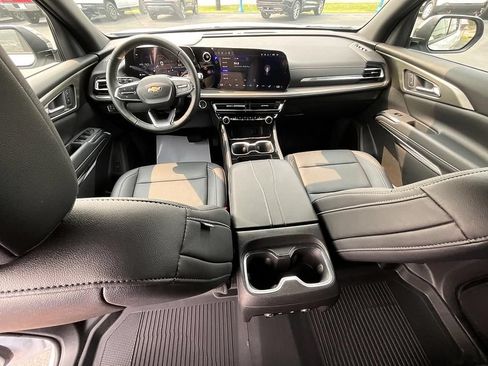 Used 2026 Chevrolet Traverse LT w/ LPO, Floor Liner Package AWD/4WD image 3