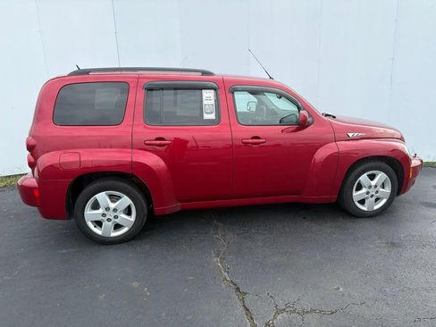 Used 2010 Chevrolet HHR LT w/ My Link Package FWD image 3