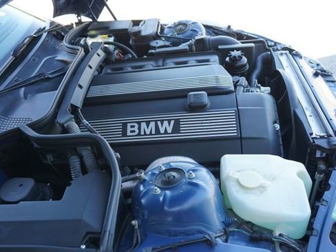 Used 2001 BMW Z3 3.0i RWD image 84