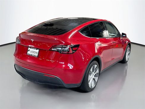 Used 2021 Tesla Model Y Long Range image 7