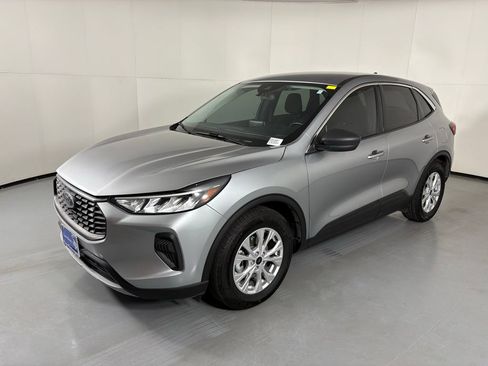 Used 2024 Ford Escape Active FWD image 4