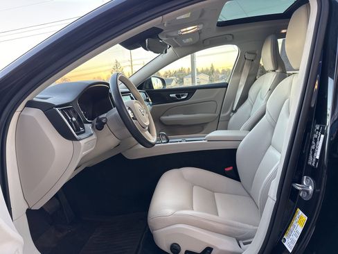 Used 2023 Volvo V60 B5 Cross Country Plus w/ Climate Package image 8