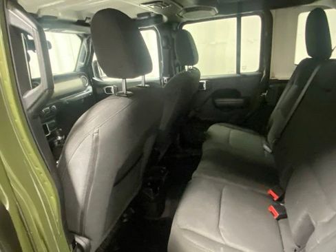 Used 2020 Jeep Wrangler Unlimited Sport image 11