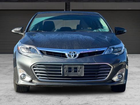 Used 2013 Toyota Avalon Limited image 10