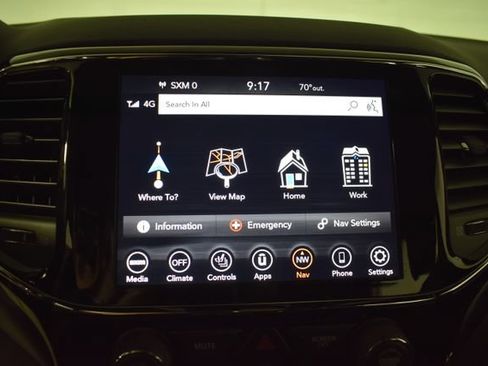 Used 2021 Jeep Grand Cherokee Laredo X AWD/4WD image 23