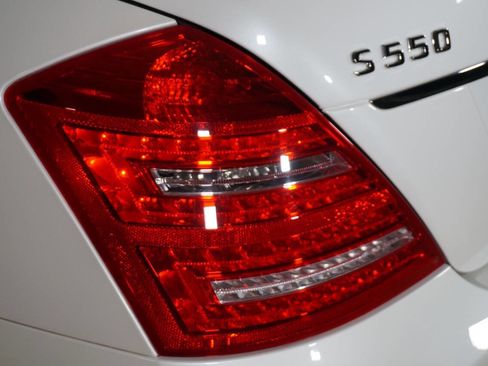 Used 2013 Mercedes-Benz S 550 image 34