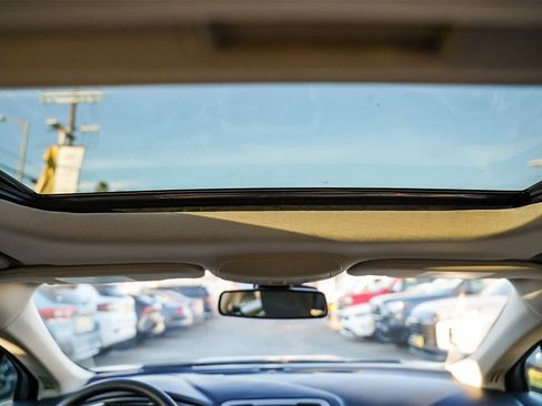 Used 2020 Ford Fusion SE image 16