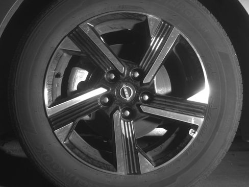 Used 2025 Nissan Sentra SV FWD image 12