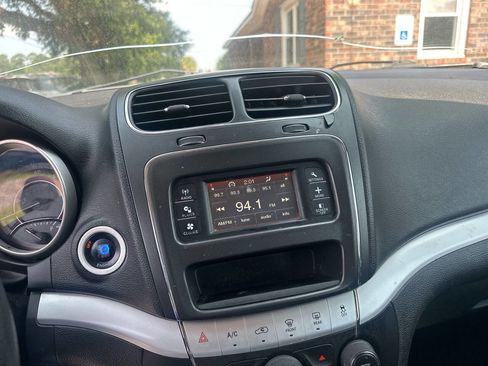 Used 2012 Dodge Journey American Value Package w/ Flexible Seating Group image 12