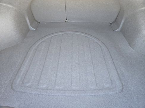 New 2025 Kia K4 LXS image 21