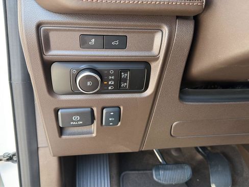Certified 2024 Ford Expedition King Ranch RWD image 21