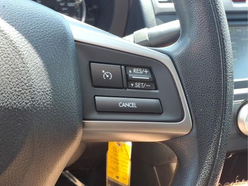 Used 2015 Subaru Impreza 2.0i AWD/4WD image 17
