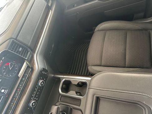 Used 2022 GMC Sierra 1500 Elevation w/ X31 Off-Road Package AWD/4WD image 24