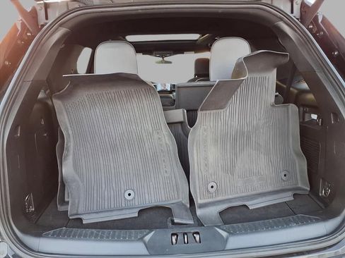 Used 2020 Ford Explorer XLT w/ Equipment Group 202A image 27