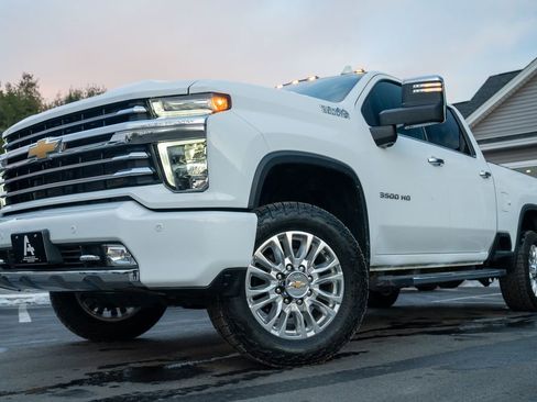 Used 2022 Chevrolet Silverado 3500 High Country w/ Z71 Off-Road Package image 1