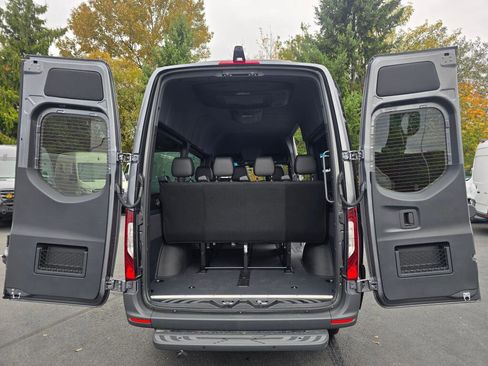 New 2025 Mercedes-Benz Sprinter 2500 image 15