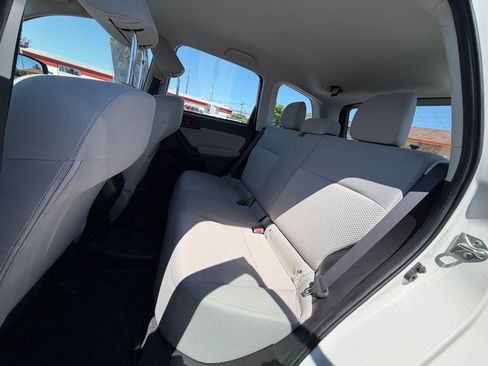 Used 2014 Subaru Forester 2.5i AWD/4WD image 9