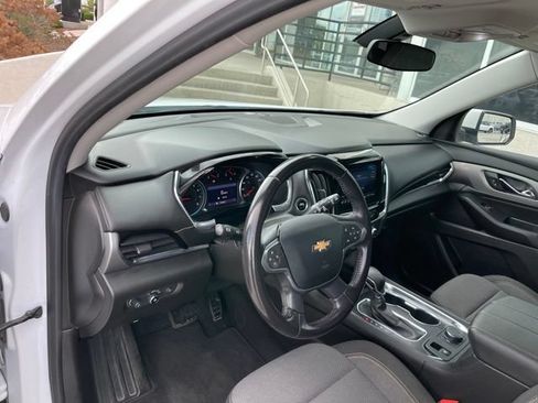 Used 2021 Chevrolet Traverse LT AWD/4WD image 7