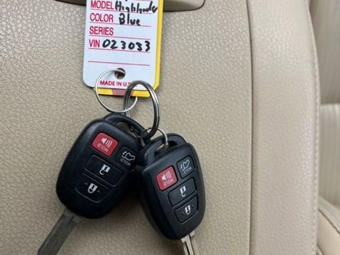 Used 2014 Toyota Highlander Plus image 43
