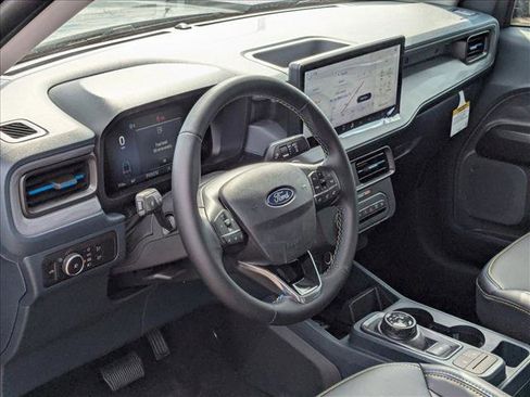 New 2026 Ford Maverick XL image 3