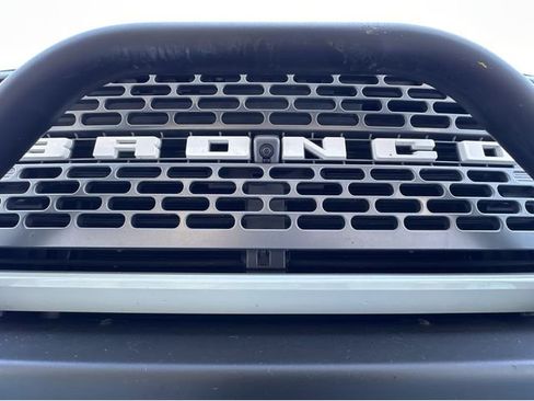Used 2022 Ford Bronco Badlands image 46