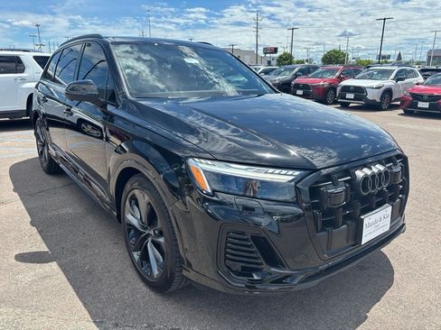 Used 2025 Audi Q7 3.0T Prestige AWD/4WD image 3