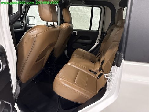 Used 2021 Jeep Gladiator Overland w/ Popular Equipment Package image 9