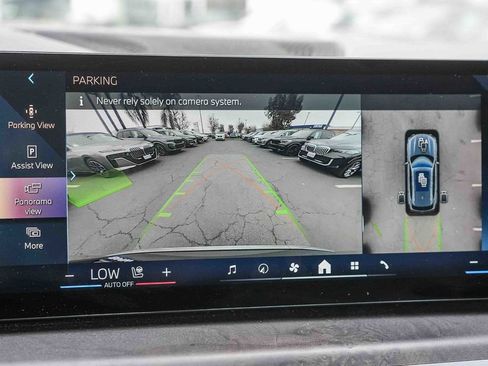 Used 2025 BMW X5 xDrive50e image 23