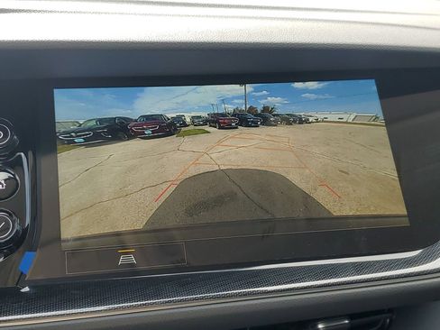 Used 2023 Buick Envision Essence image 20