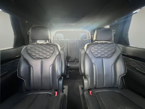 Used 2021 Hyundai Palisade Calligraphy image 12