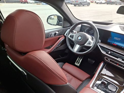 Used 2024 BMW X6 xDrive40i w/ Premium Package image 15