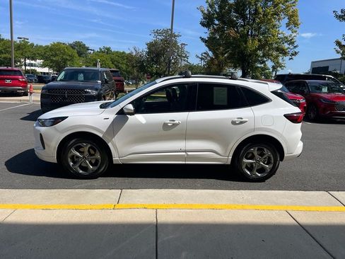 Used 2023 Ford Escape ST-Line Select w/ Tech Pack #2 AWD/4WD image 5