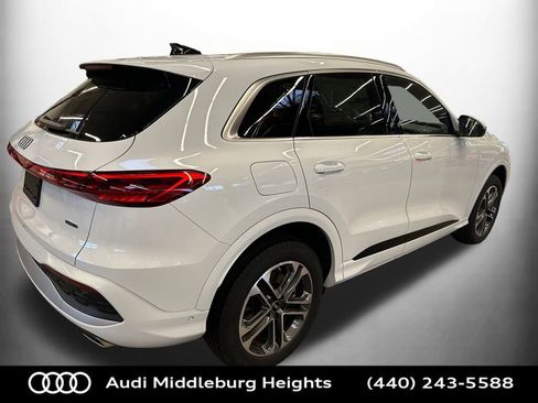 New 2025 Audi Q5 2.0T Premium Plus image 7