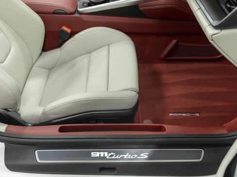 Used 2022 Porsche 911 Turbo S image 58