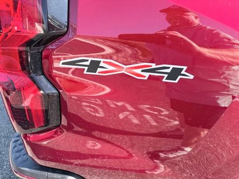 Certified 2025 Chevrolet Colorado LT w/ Advanced Trailering Package image 7