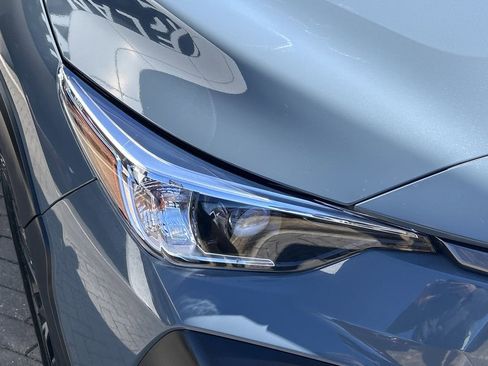 Certified 2024 Subaru Crosstrek 2.0i Premium image 8
