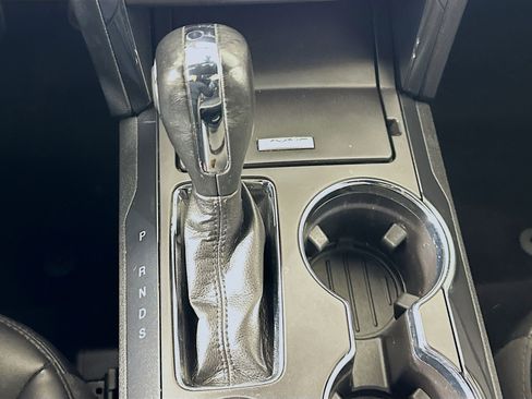 Used 2019 Ford Explorer XLT w/ Equipment Group 202A image 25