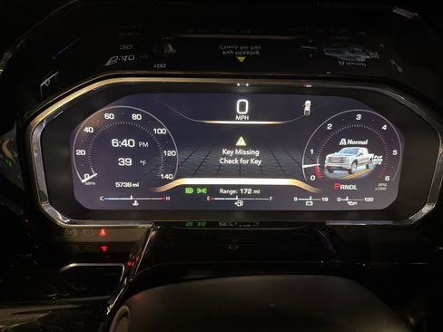 Used 2026 GMC Sierra 1500 SLT image 11