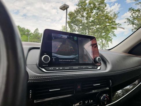 Used 2023 Nissan Rogue SL AWD/4WD image 57
