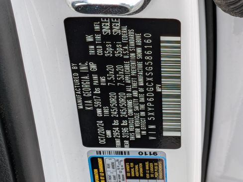Used 2025 Kia Telluride S AWD/4WD image 42