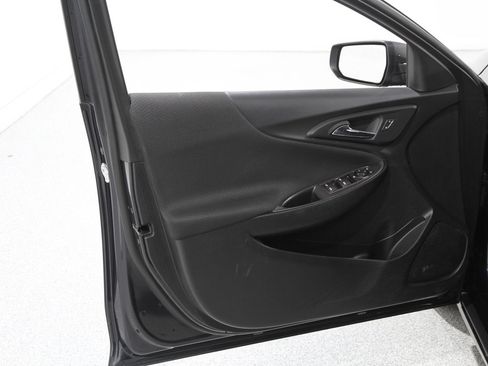 Certified 2022 Chevrolet Malibu LS image 4