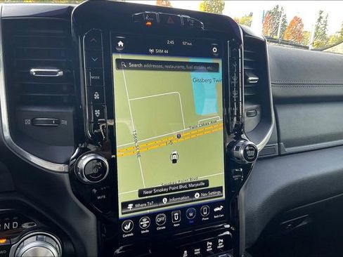 Used 2020 RAM 1500 Laramie w/ Night Edition image 33