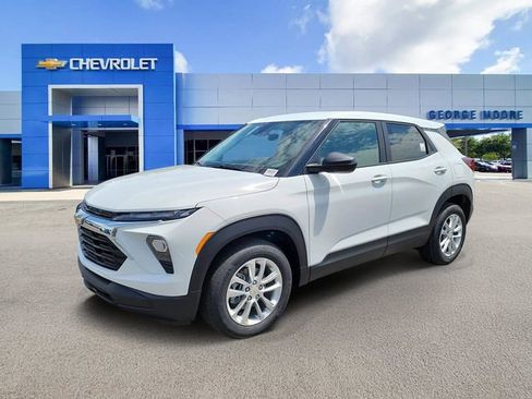 New 2026 Chevrolet TrailBlazer LS FWD image 2