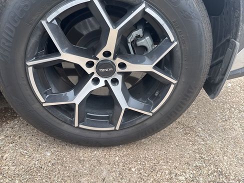 Used 2024 Toyota bZ4X XLE image 15